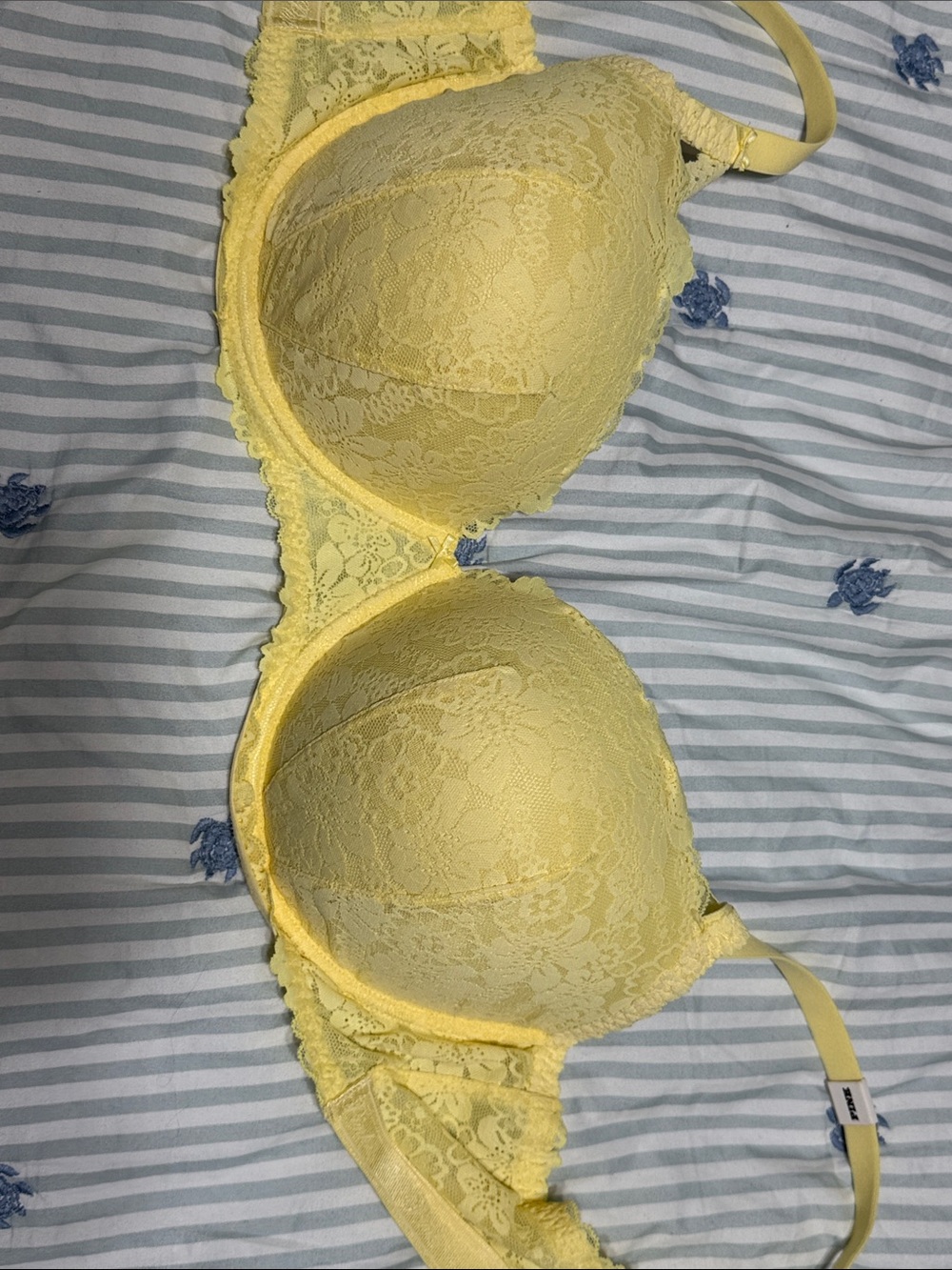 PINK Victoria's Secret Lace Underwire Bra